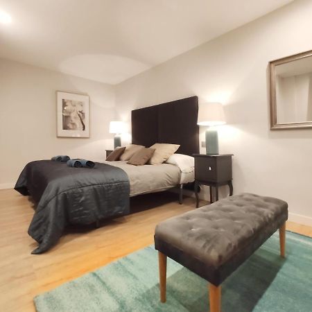 Ferienwohnung Apartamento En Pleno Centro Al Lado Catedral. Wifi. Burgo Exterior foto